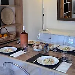 St Clair Avec Terrasse Saint Clair, A Deux Pas De La De St Clair, Au Calme, Equipe, Clim, Wifi Fibre, Tv Connectee, Lave Linge, Lave Vaisselle, Place De Parking Et Plus, Serviettes Et Draps Fournis *
