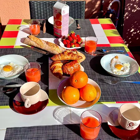 Et Sa Jolie Terrasse Saint Clair, A Deux Pas De La De St Clair, Au Calme, équipé, Clim, Wifi Fibre, Tv Connectée, Lave Linge, Lave Vaisselle, Place De Parking Et Plus, Serviettes Et Draps Fournis *