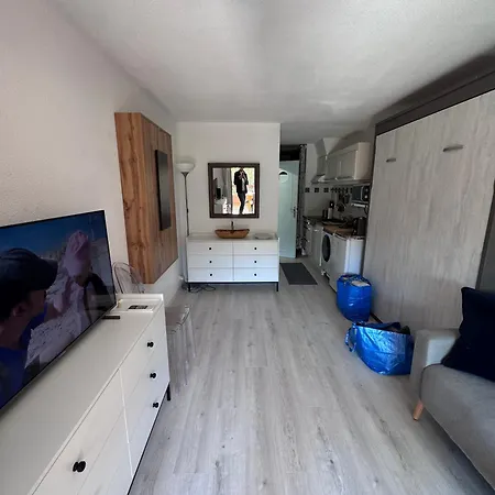 St Clair Avec Terrasse Saint Clair, A Deux Pas De La De St Clair, Au Calme, Equipe, Clim, Wifi Fibre, Tv Connectee, Lave Linge, Lave Vaisselle, Place De Parking Et Plus, Serviettes Et Draps Fournis לה לבאנדו