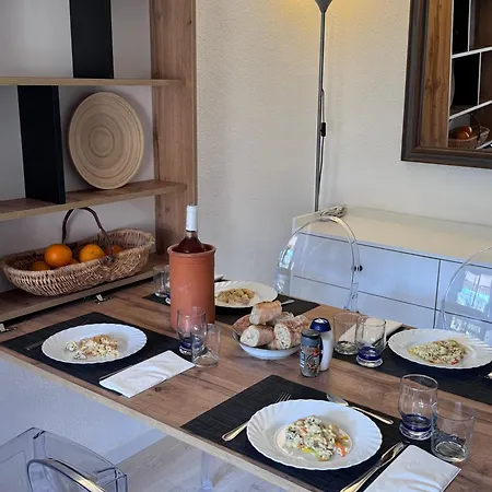 Et Sa Jolie Terrasse Saint Clair, A Deux Pas De La De St Clair, Au Calme, équipé, Clim, Wifi Fibre, Tv Connectée, Lave Linge, Lave Vaisselle, Place De Parking Et Plus, Serviettes Et Draps Fournis