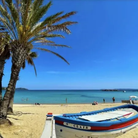 St Clair Avec Terrasse Saint Clair, A Deux Pas De La De St Clair, Au Calme, Equipe, Clim, Wifi Fibre, Tv Connectee, Lave Linge, Lave Vaisselle, Place De Parking Et Plus, Serviettes Et Draps Fournis * לה לבאנדו